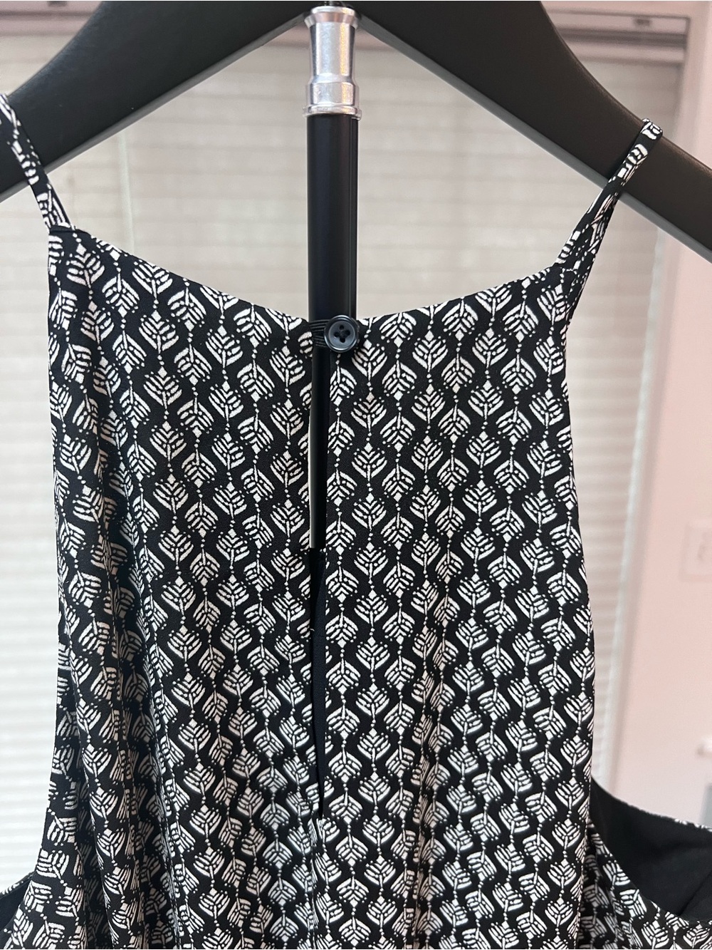 Evereve Black and White Printed Halter Dress Size L - Picture 6 of 8